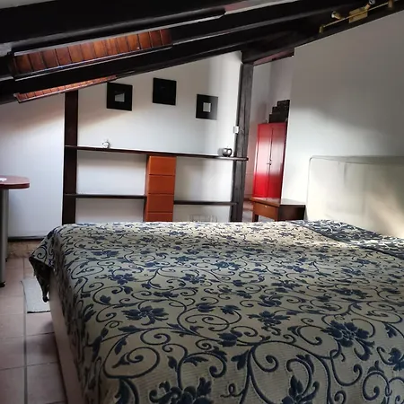 Moderne Ferienwohnung Mit Terrasse