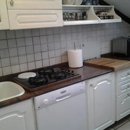 Moderne Ferienwohnung Mit Terrasse
