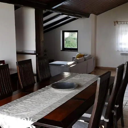 Moderne Ferienwohnung Mit Terrasse Apartment *